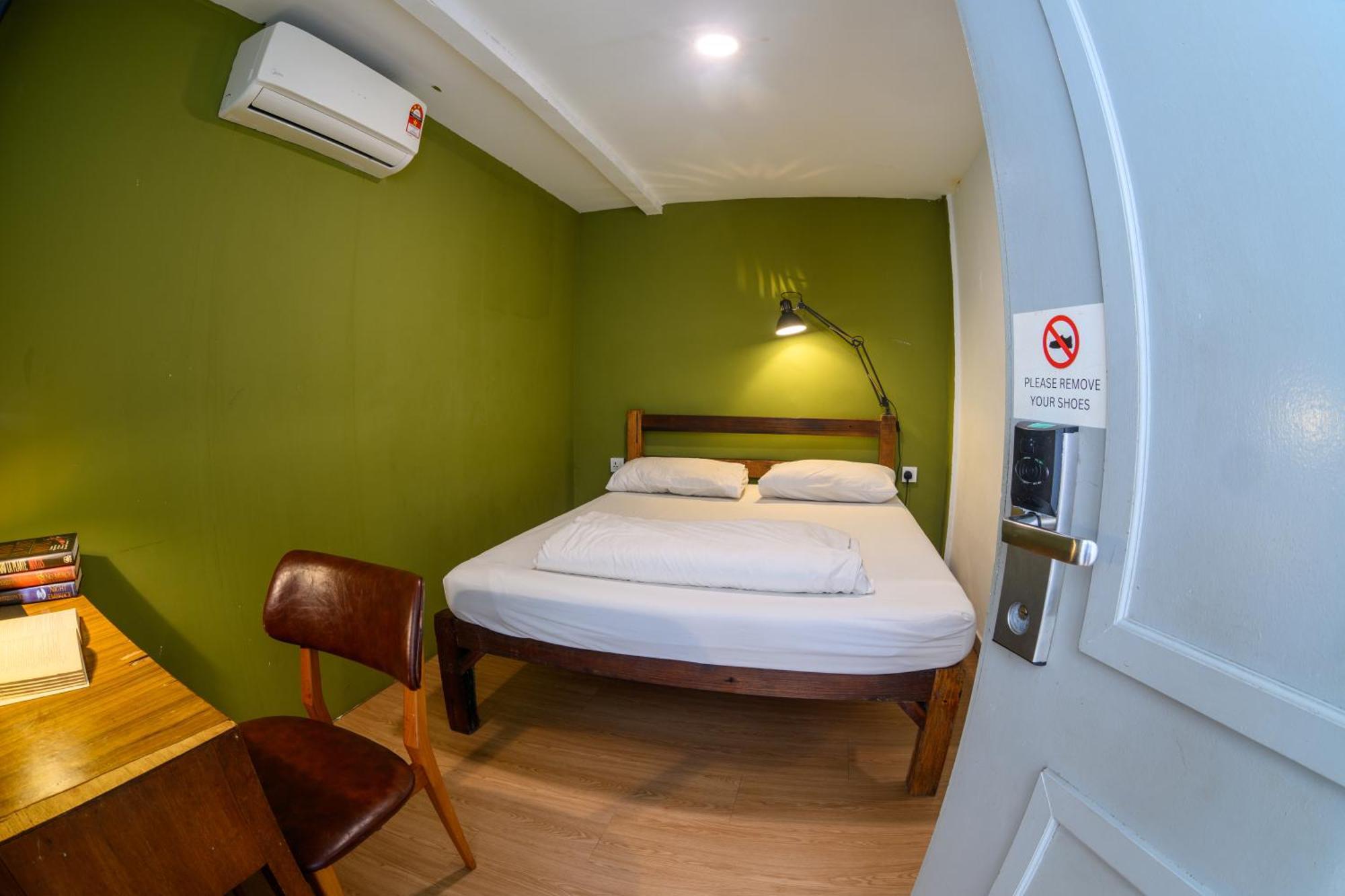 The Manor By Mingle Hostel Куала Лумпур Екстериор снимка